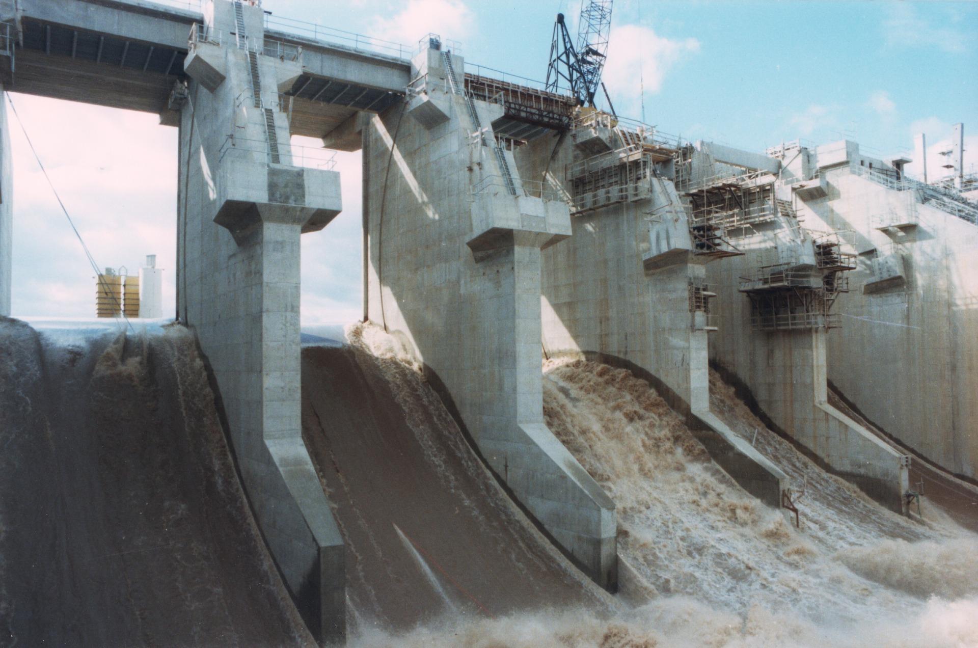Wivenhoe Dam and Power Station, Australia | Webuild