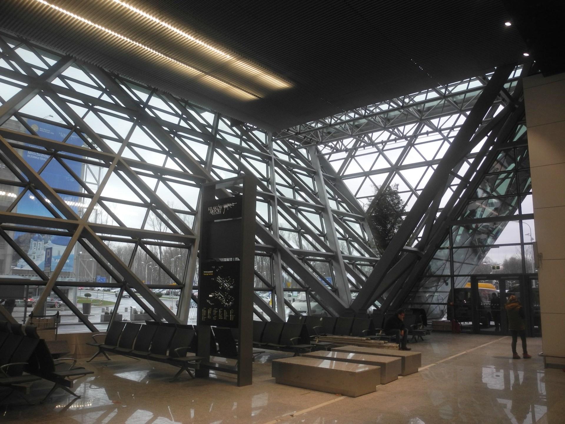 AEROPORTO INTERNAZIONALE GIOVANNI PAOLO II DI CRACOVIA-BALICE